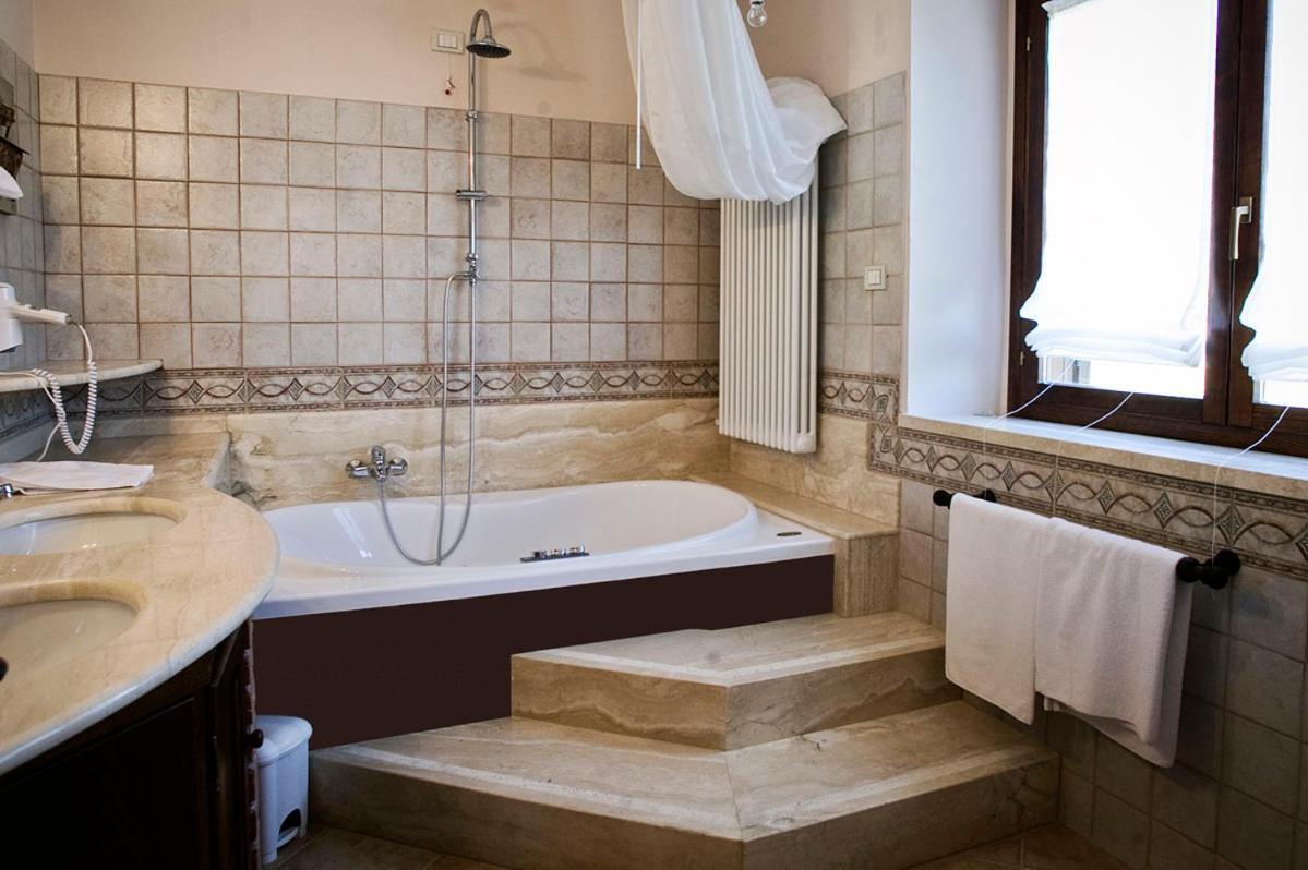 Il Casale Del Ra Guest House Tuoro sul Trasimeno Room photo